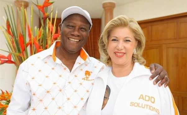 Alassane Ouattara et Nouvian Folloroux Ouattara lors de la campagne présidentielle de 2010