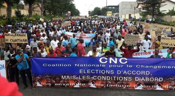 Côte d'Ivoire: Un candidat aux présidentielles suspend sa candidature